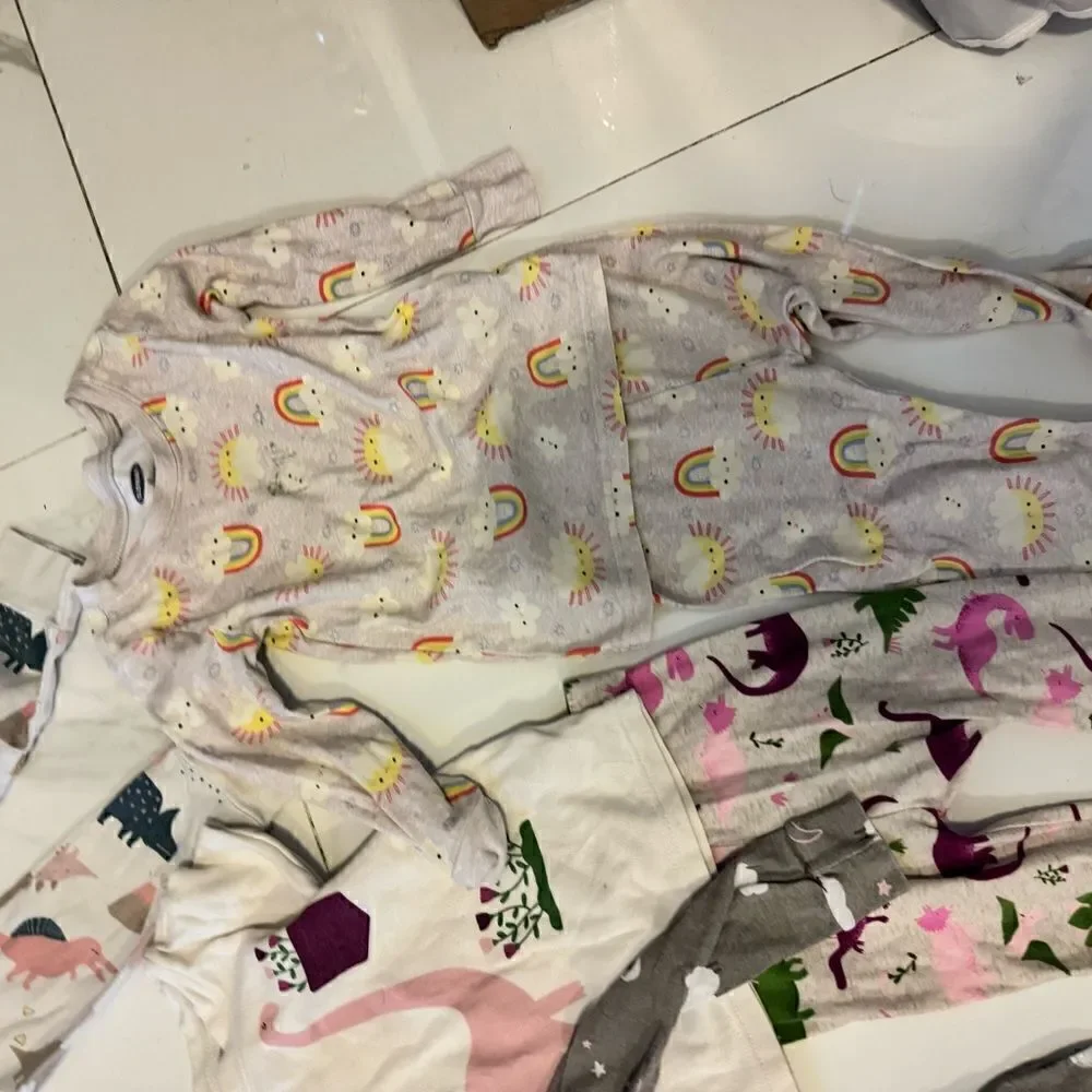 8 sets of pajamas #10